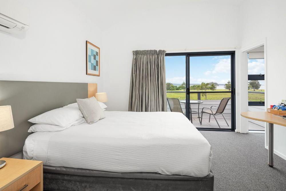 Corrigans Cove Aparthotel Batemans Bay Exterior photo