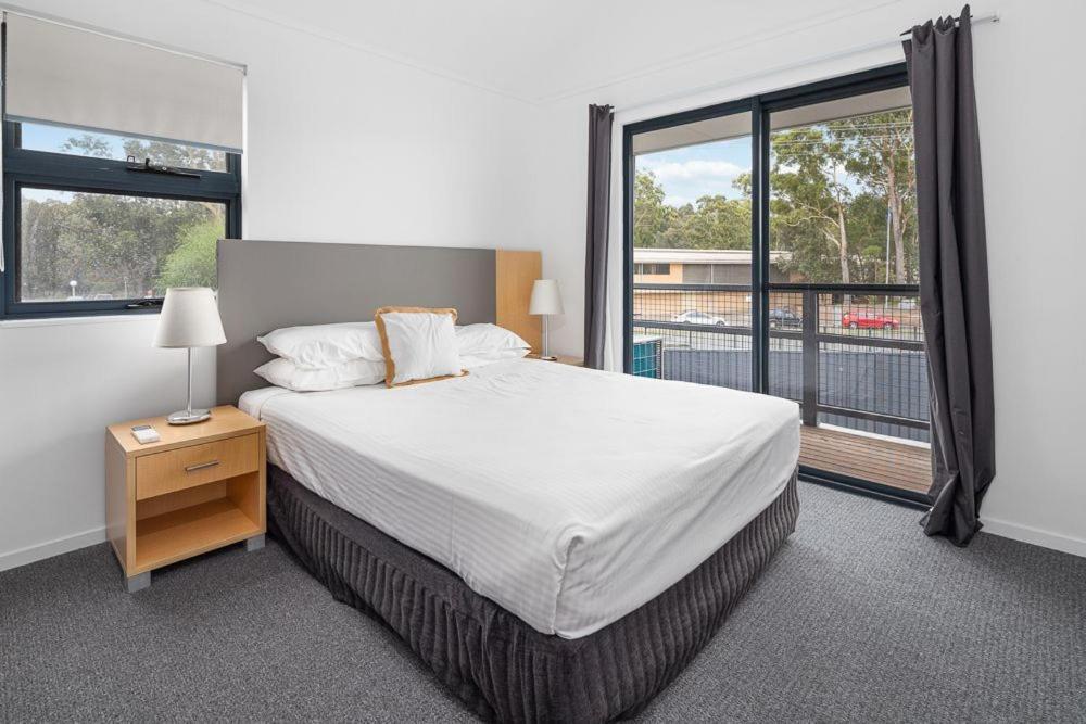 Corrigans Cove Aparthotel Batemans Bay Exterior photo