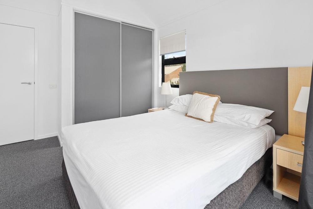 Corrigans Cove Aparthotel Batemans Bay Exterior photo